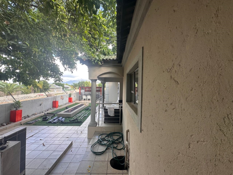 3 Bedroom Property for Sale in Kosmos Ridge North West